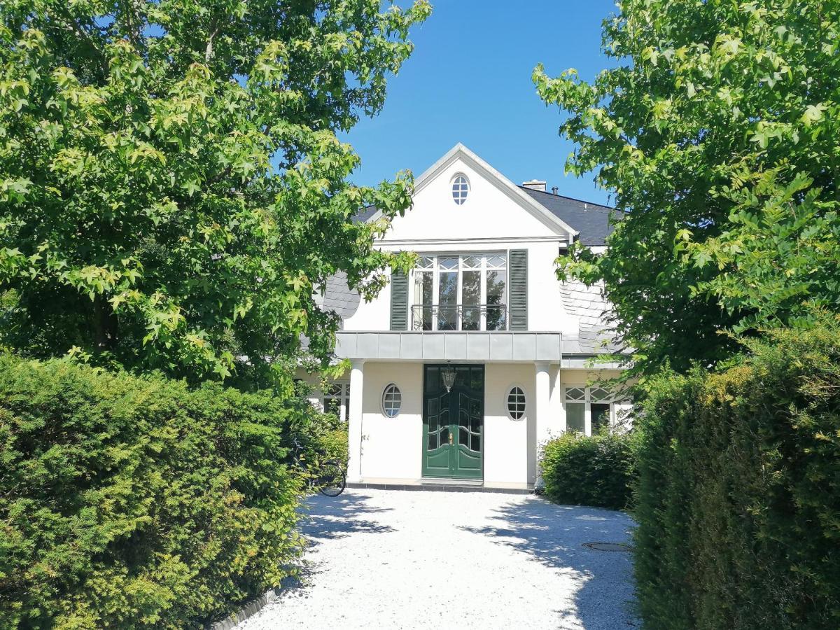 Doppelzimmer Gartenblick Villa Julian アウリッヒ エクステリア 写真